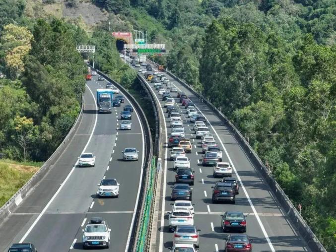 高速路况来了→_澎湃号·媒体_澎湃新闻-the paper