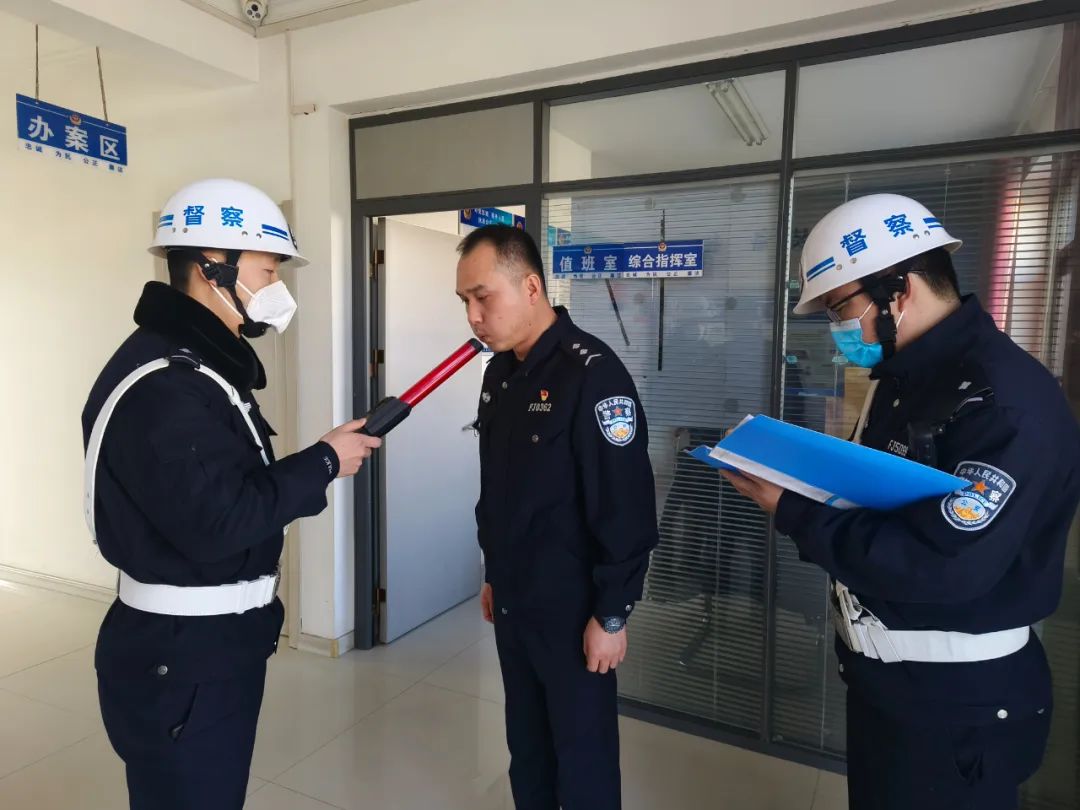 督警图片