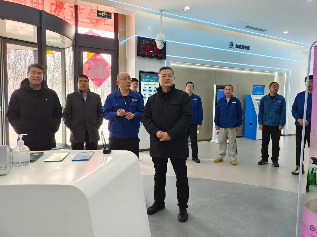 张龙江看望慰问一线干部职工并督导检查安全生产工作