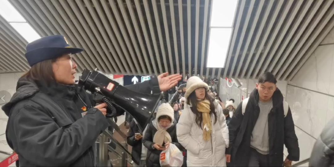 哈尔滨地铁春节期间运送乘客569.11万人次,日均客运量同比增长157.85%_澎湃号·媒体_澎湃新闻-The Paper
