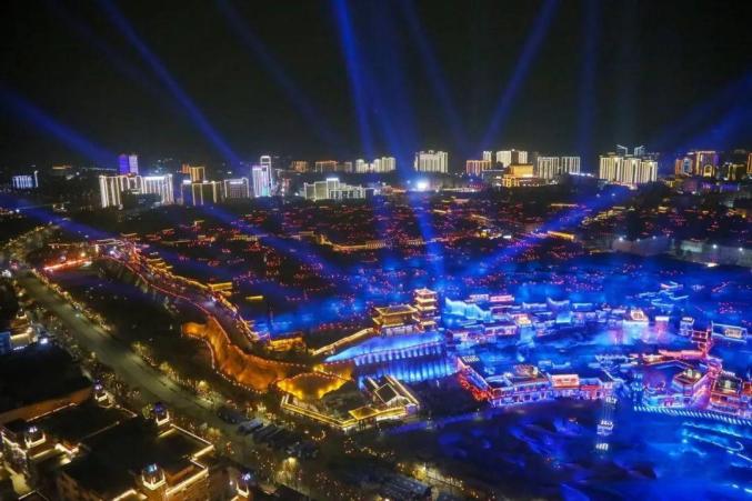 专访歌手阿尔法:在美丽的喀什古城唱响《喀什的夜》