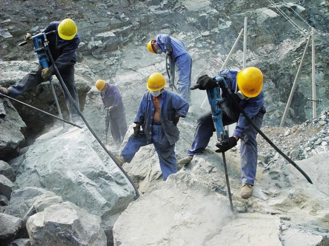 【漫话健康】"抖"出来的病——警惕手臂振动病_澎湃号·政务_澎湃新闻