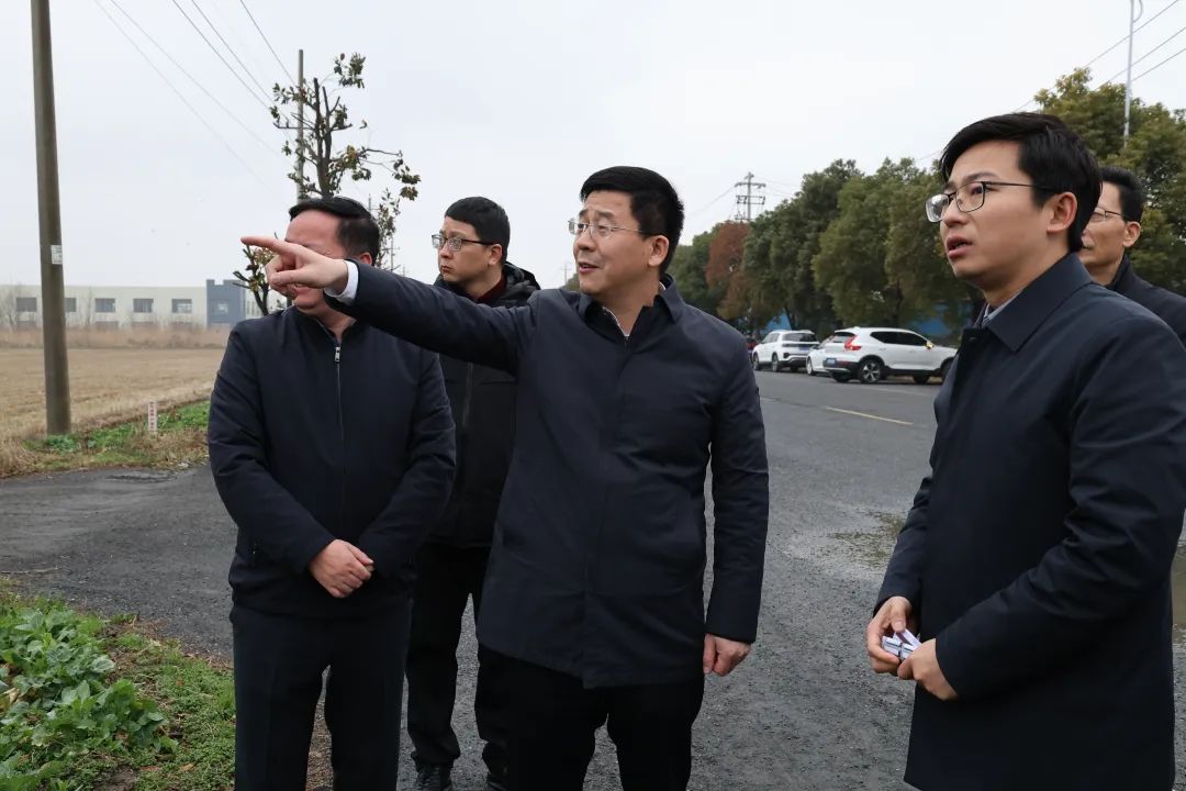 干部敢为助力企业敢干陈锋剑走访调研企业和项目