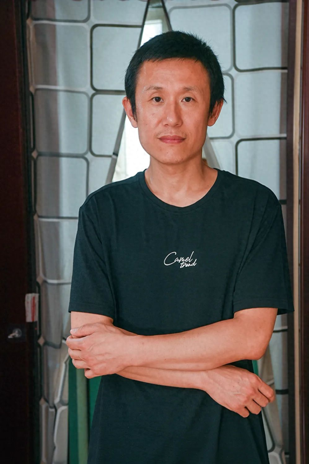 名家领读人 | 胡安焉:从快递员到作家,换了19份工作后他找到了什么?_澎湃号·政务_澎湃新闻-The Paper