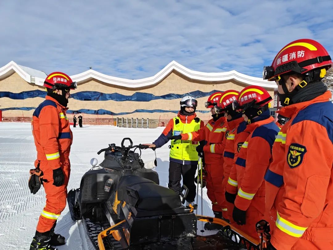 迎寒而战 天山脚下练兵忙丨新疆消防救援总队全面掀起冬季练兵热潮