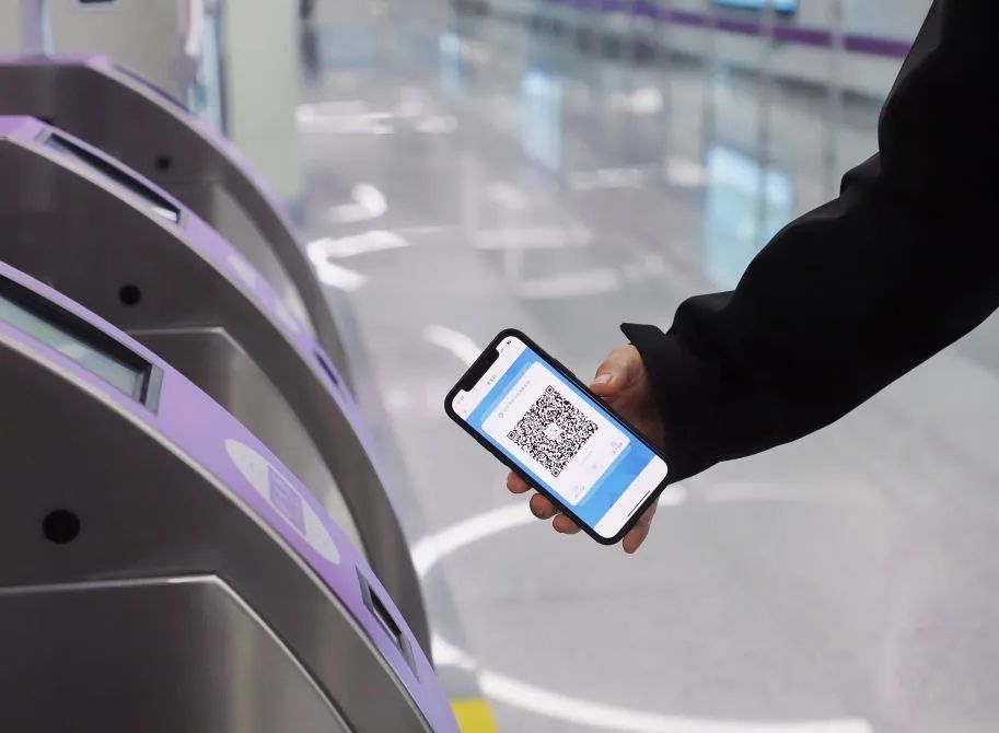 23日起,郑州市民可享1分钱坐公交 5折乘地铁(内附教程)→_澎湃号