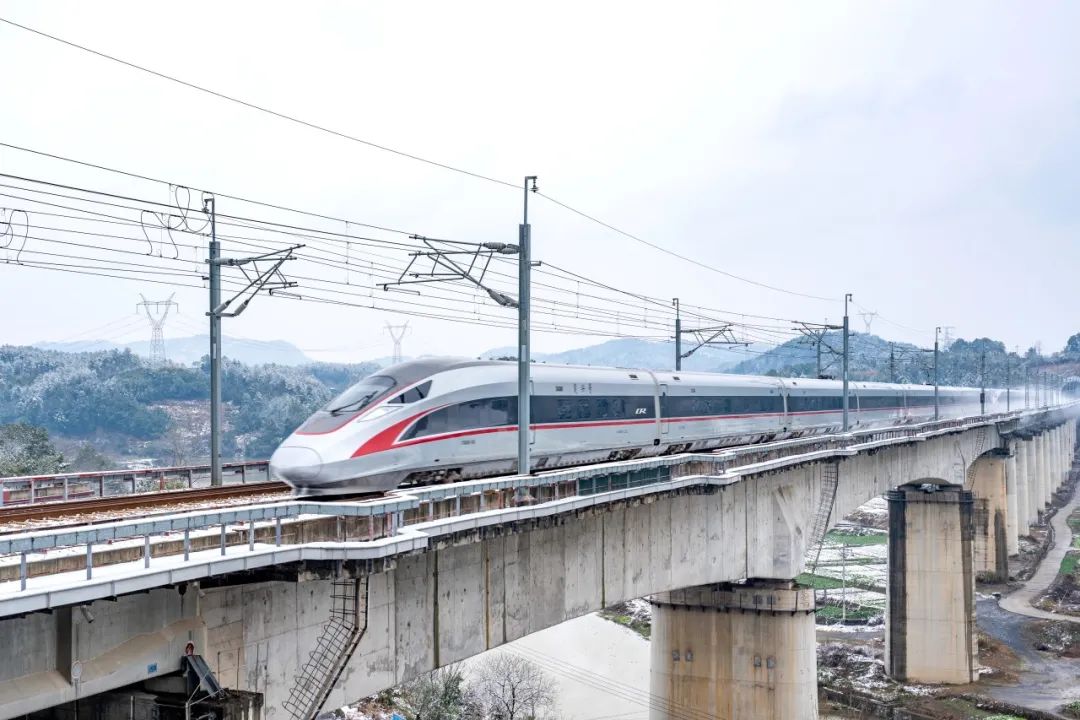 广铁集团湖南铁路多举措积极应对节后冰冻雨雪天气_澎湃号·政务_澎湃
