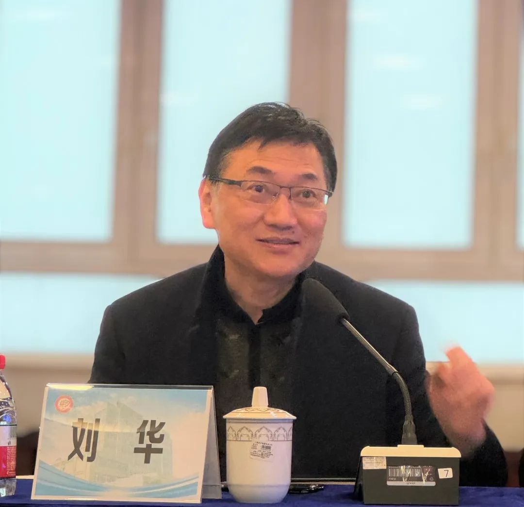 由市卫健委中医药服务监管处处长刘华带队,市卫健委中医药服务监管处