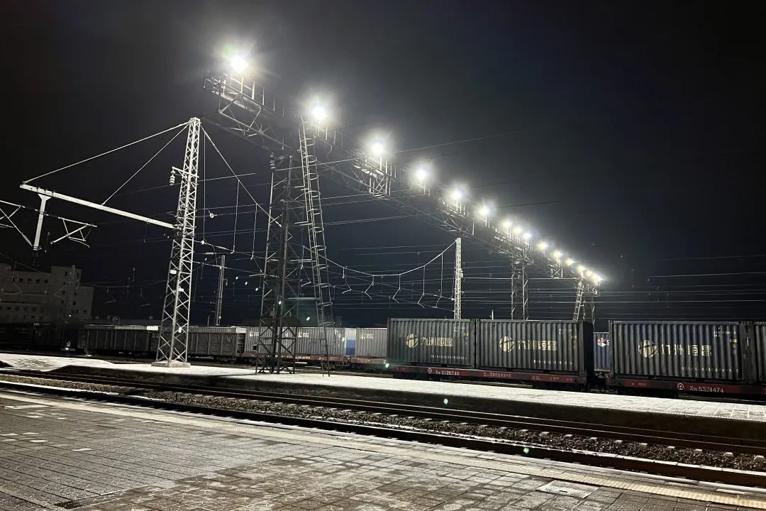 此灯非彼灯,瞧瞧铁路人的灯_澎湃号·政务_澎湃新闻-the paper