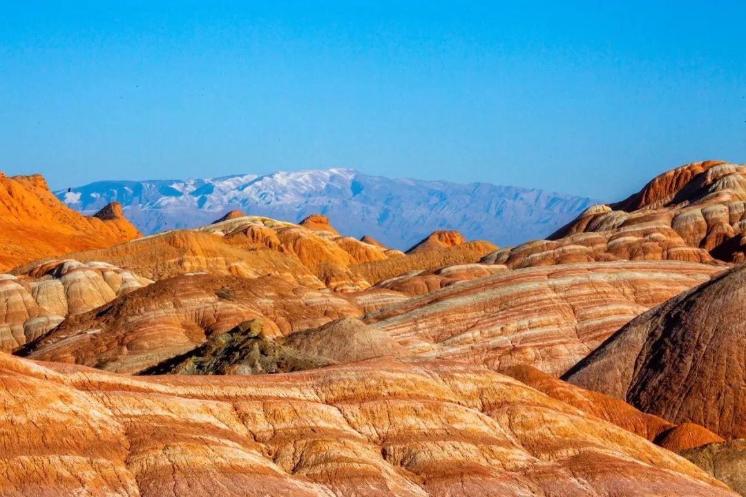 张掖丹霞自然景观近年来,在甘肃省公航旅集团的开发建设下,甘肃张掖