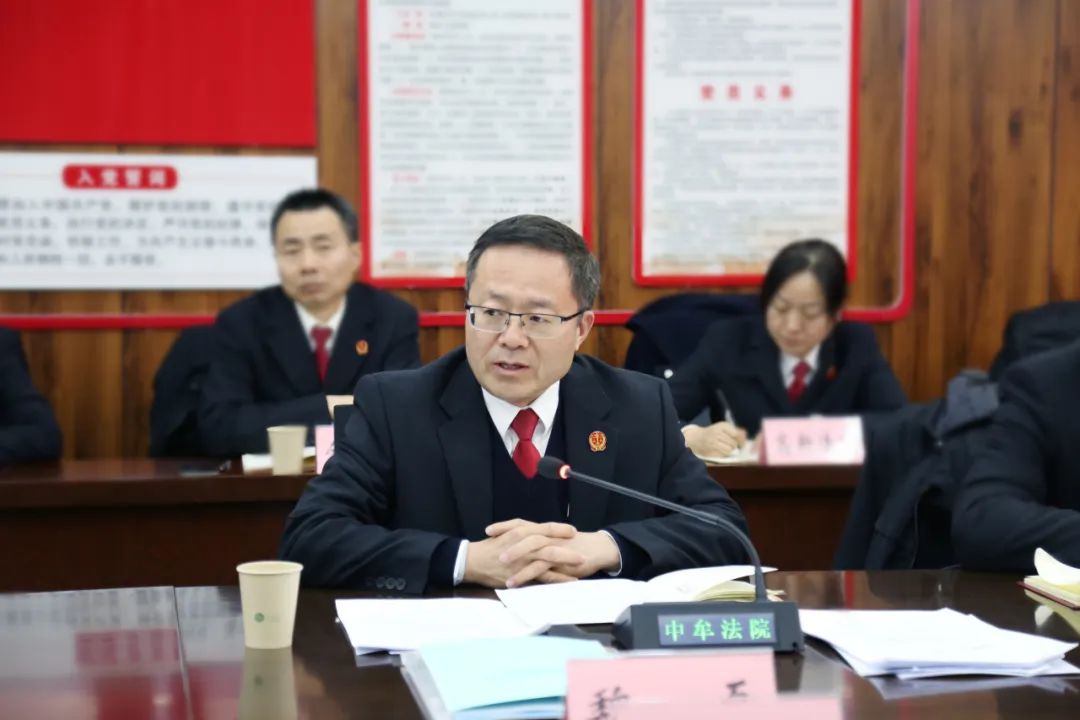最高人民法院第四巡回法庭分党组成员副庭长杜国强一行到中牟县人民