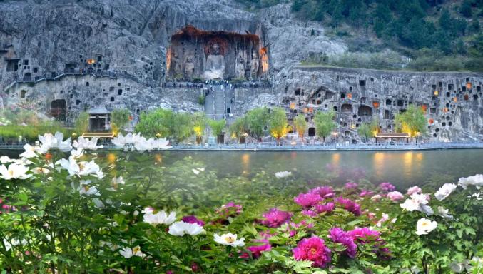 八种色彩领略龙门石窟全年之美