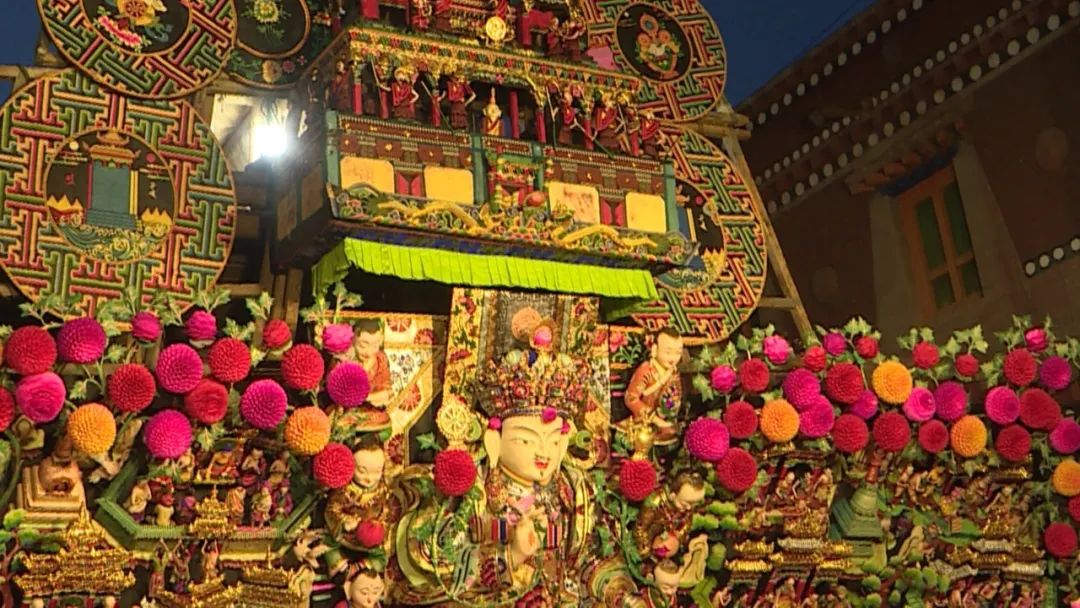 湟中区 塔尔寺酥油花如约"绽放"