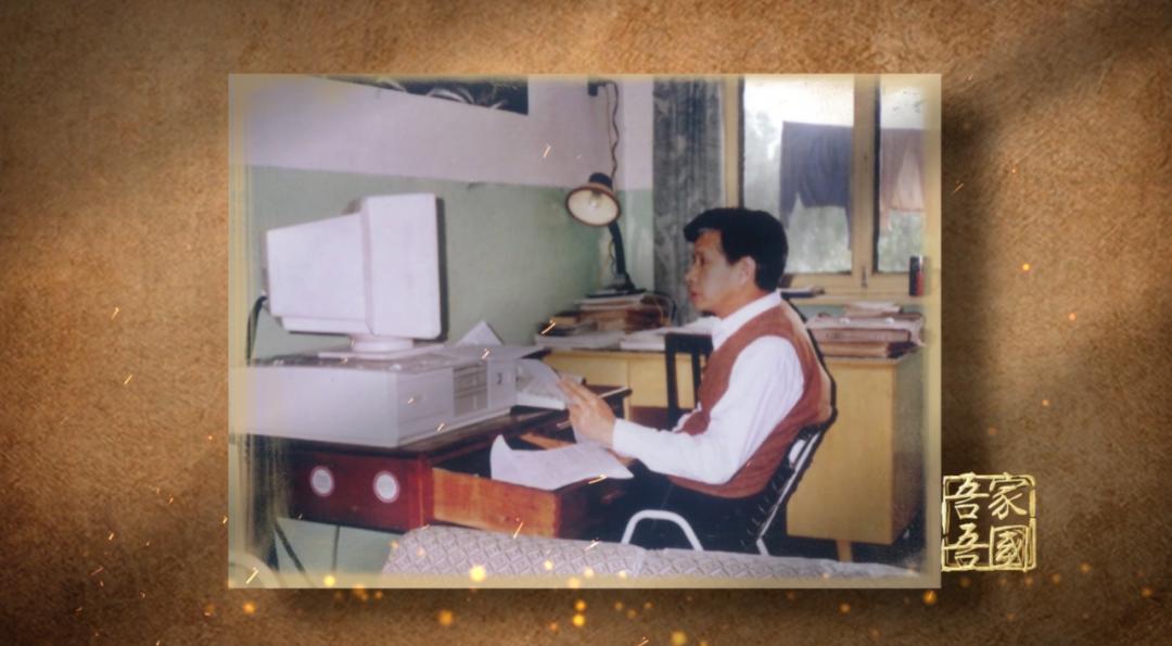 解决火箭速度和运载能力问题的任务落在了余梦伦的身上.