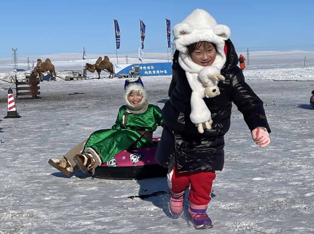 做好三篇文章点燃全民冰雪热情访国家体育总局冬运中心副主任于海燕