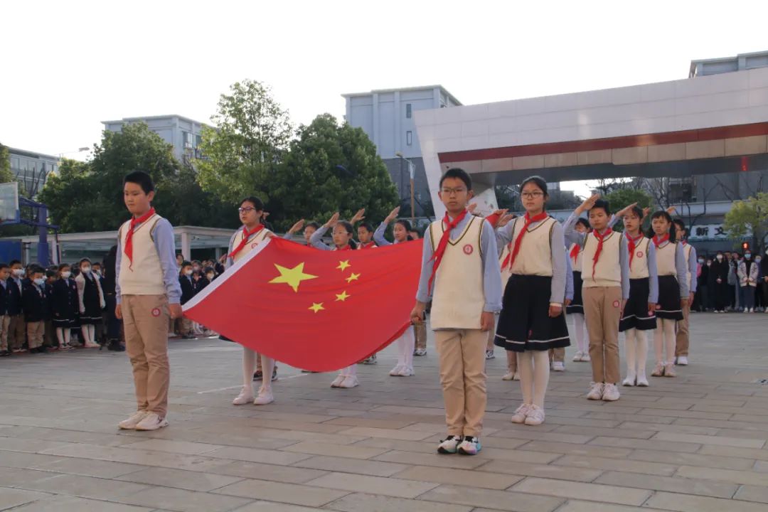 关注丨热辣滚烫龘开新学期