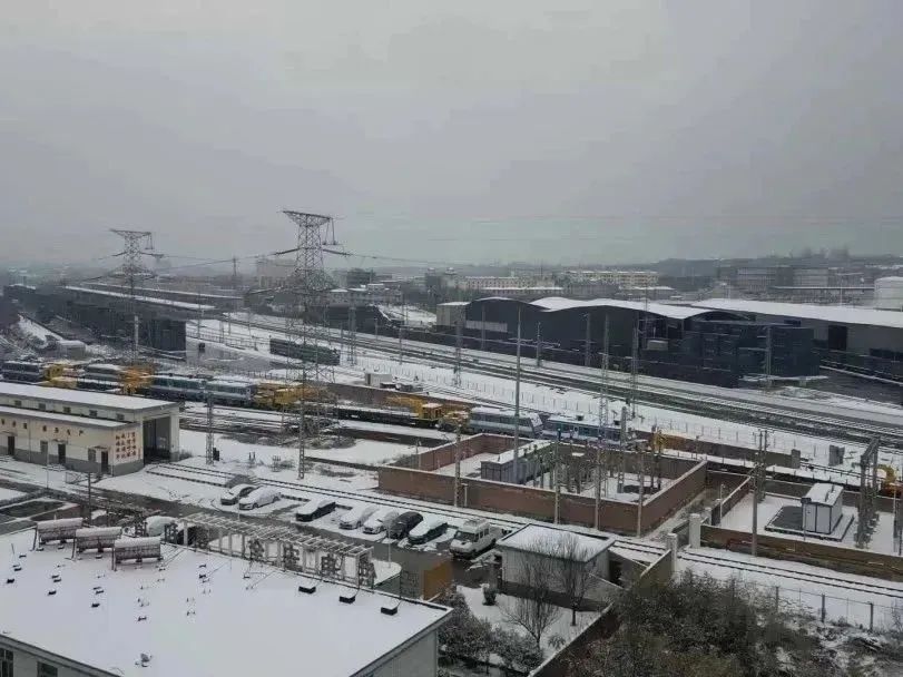 秦岭之巅舞动"空中芭蕾"_澎湃号·政务_澎湃新闻-the paper