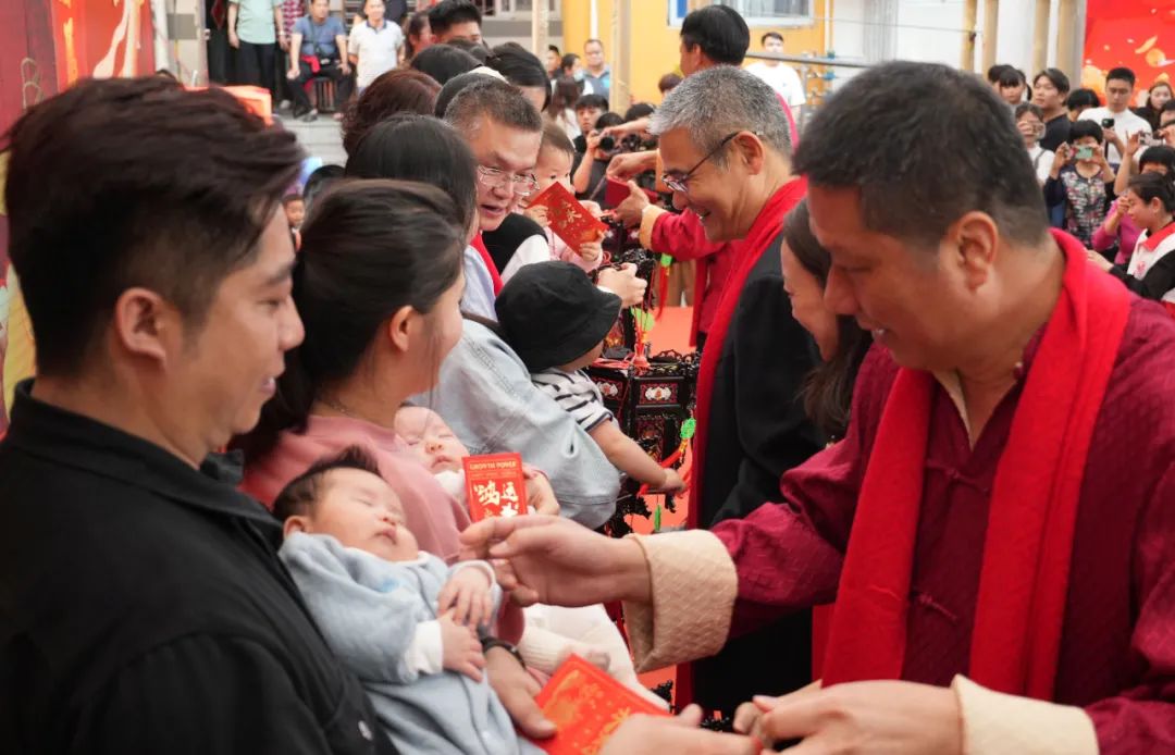 双语深圳中外友人共庆元宵佳节