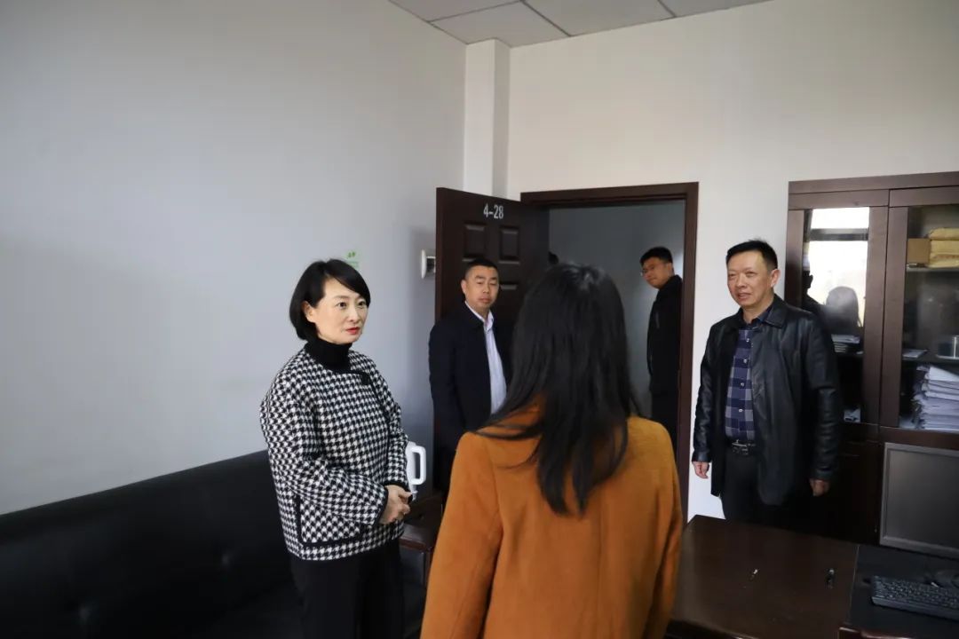 上周,潼南法院召开2024年工作务虚会.