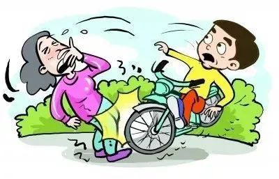 家长离车忘拔钥匙孩童闯祸赔付7万