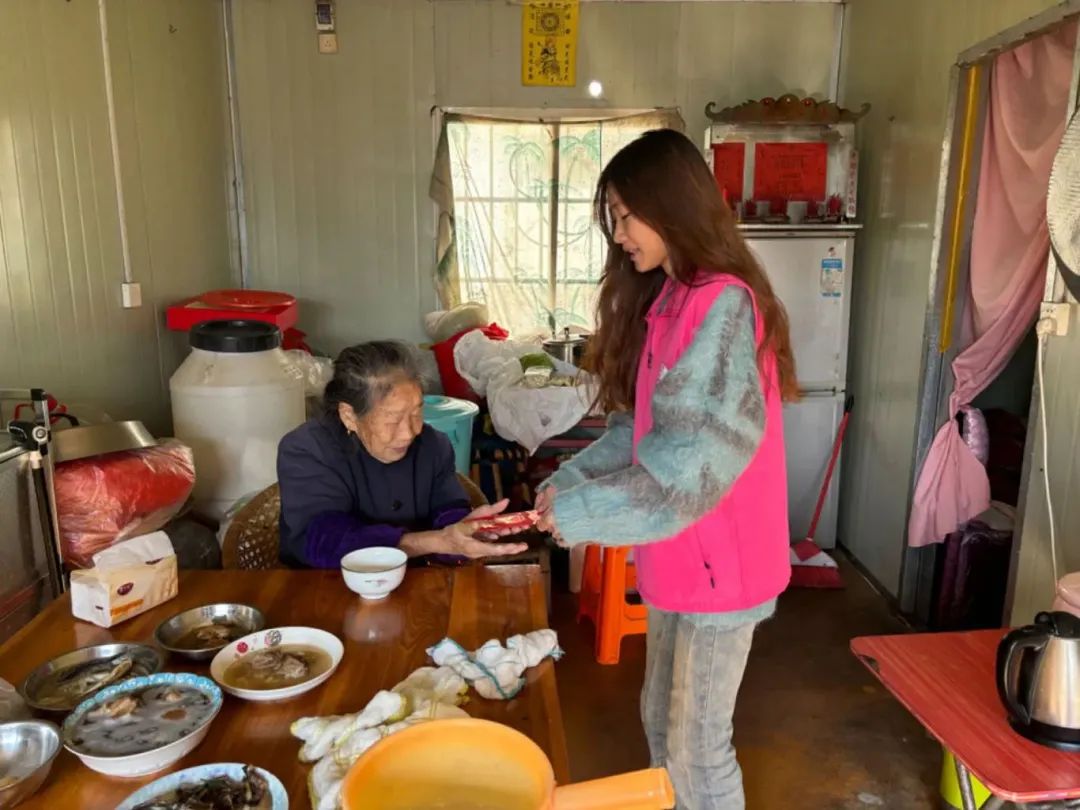 玉环市海山乡妇联汇聚微微星光可成灿烂星河点亮微光留爱童行项目