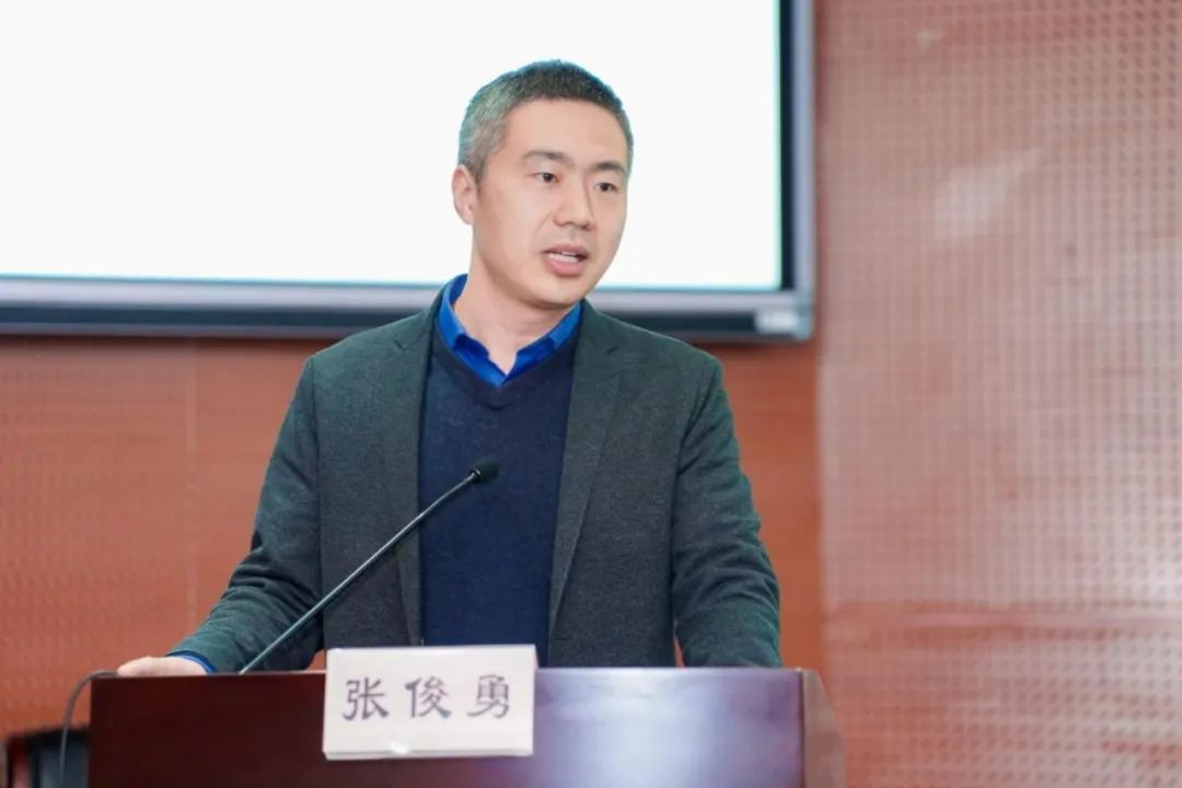 张俊勇副主任希望参加培训的人员要珍惜这次宝贵的培训机会,通过学习