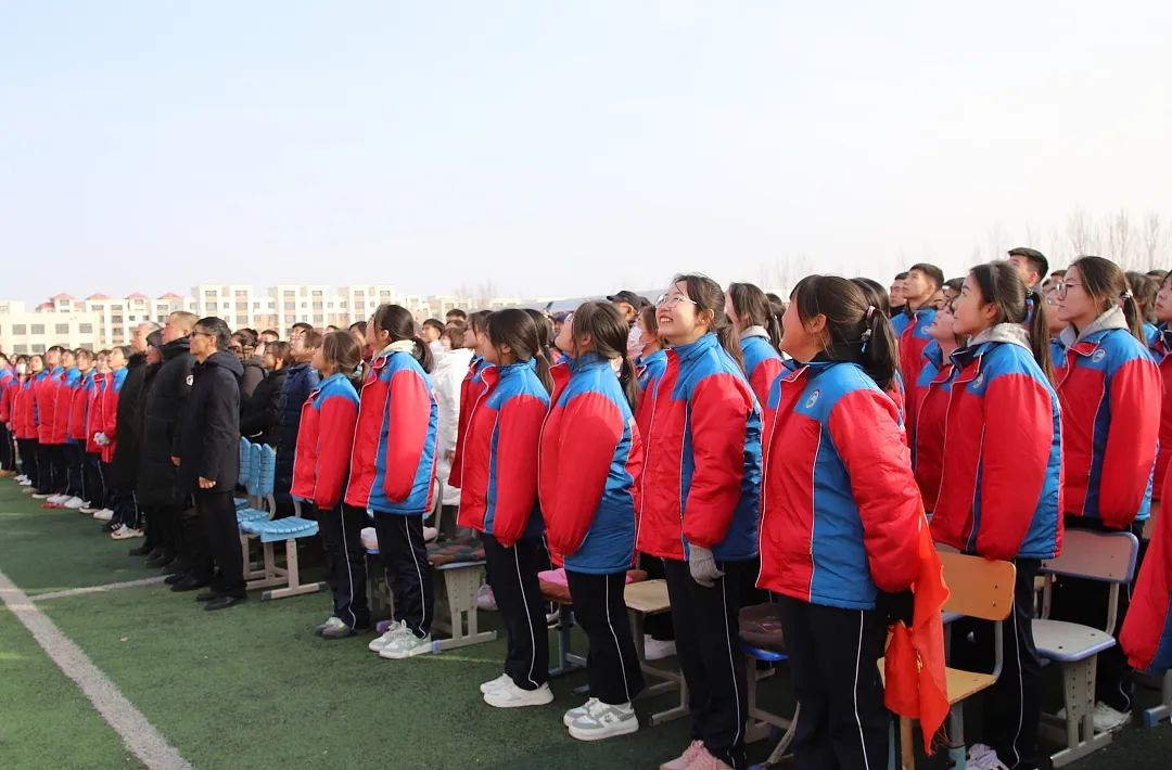 百日誓师燃壮志!扎鲁特旗蒙古族第一中学举行高考百日冲刺誓师大会