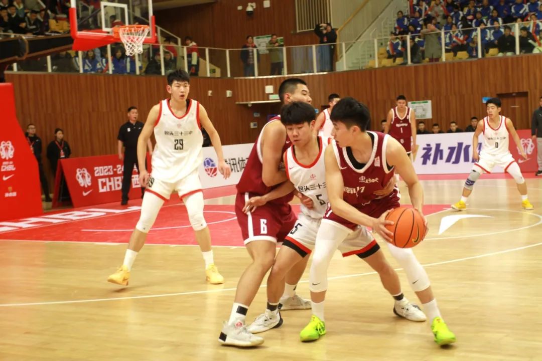 第 5 个：耐克中国高中篮球联赛西区赛在龙泉驿落幕