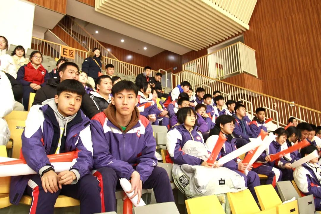第 7 个：耐克中国高中篮球联赛西区赛在龙泉驿落幕