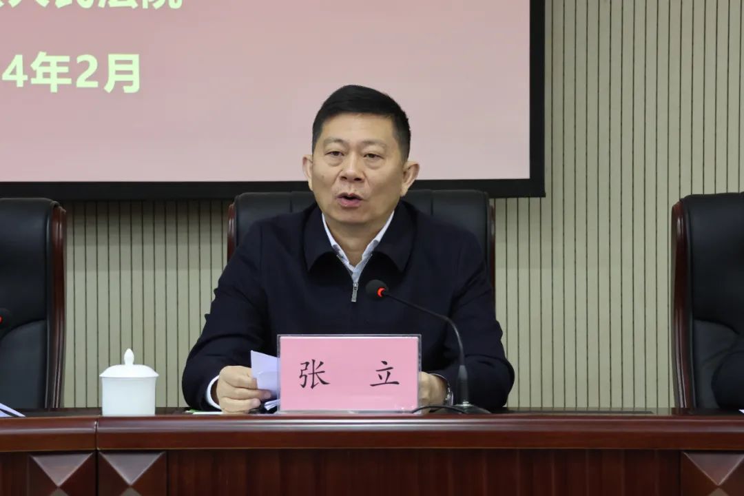 市高法院孙海龙副院长,市二中法院张立院长一行调研督导巫山法院脱薄