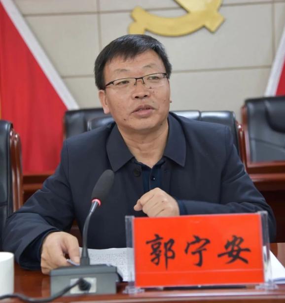 会上,驻县公安局纪检组组长米宏祥作党风廉政报告,县市场监管局副局长