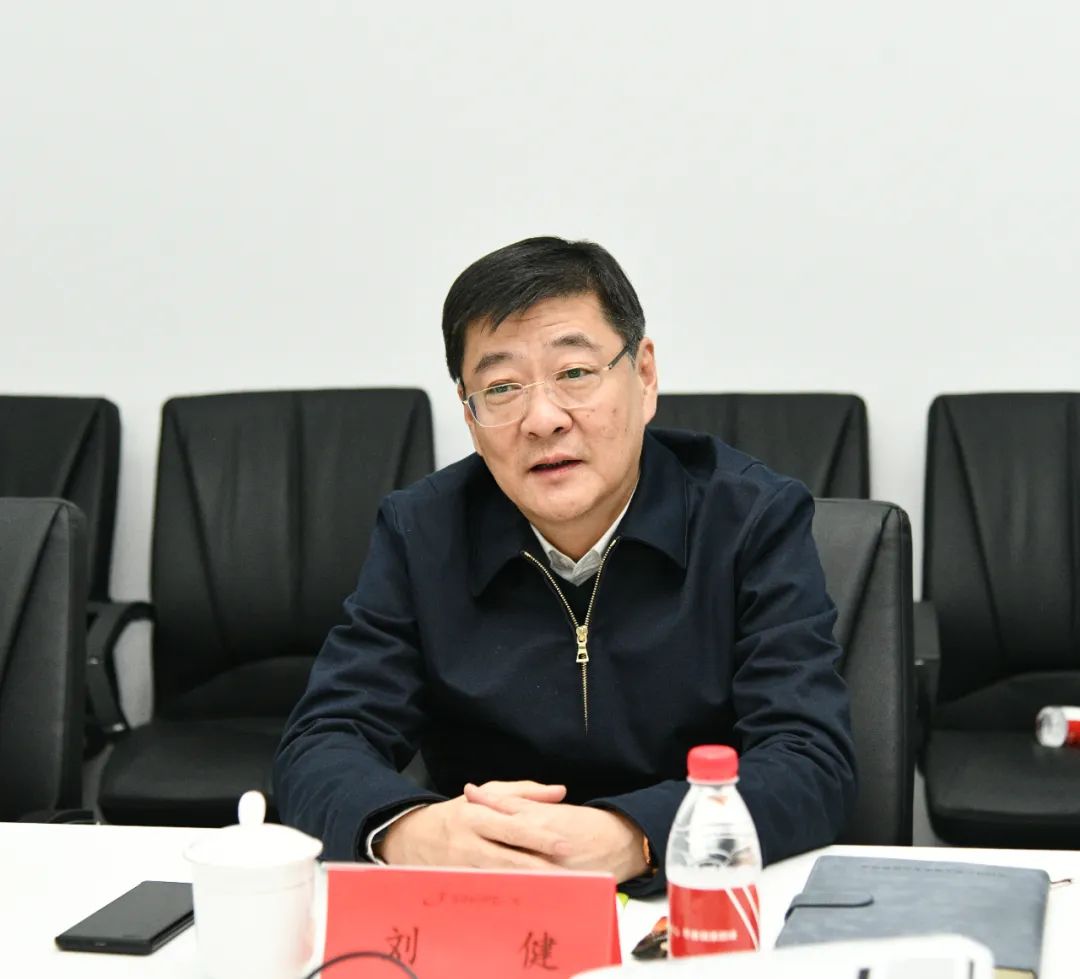英威达尼龙化工(中国)有限公司成立于2013年,是全球唯一从原料(己二腈