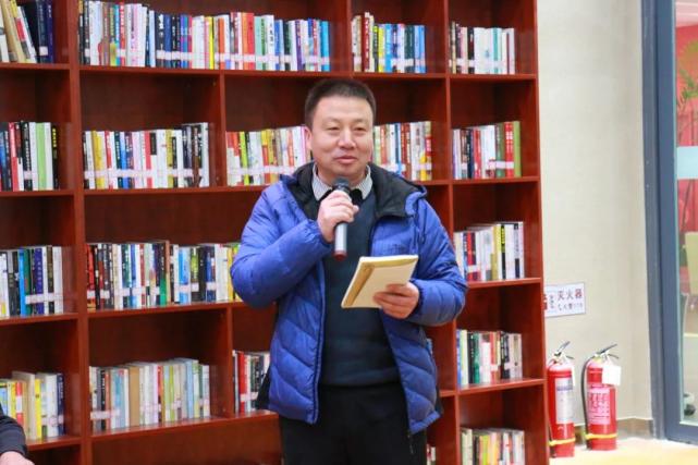 2024年敦煌市读写分享活动第二期张海峰诗歌作品分享会在市图书馆举办