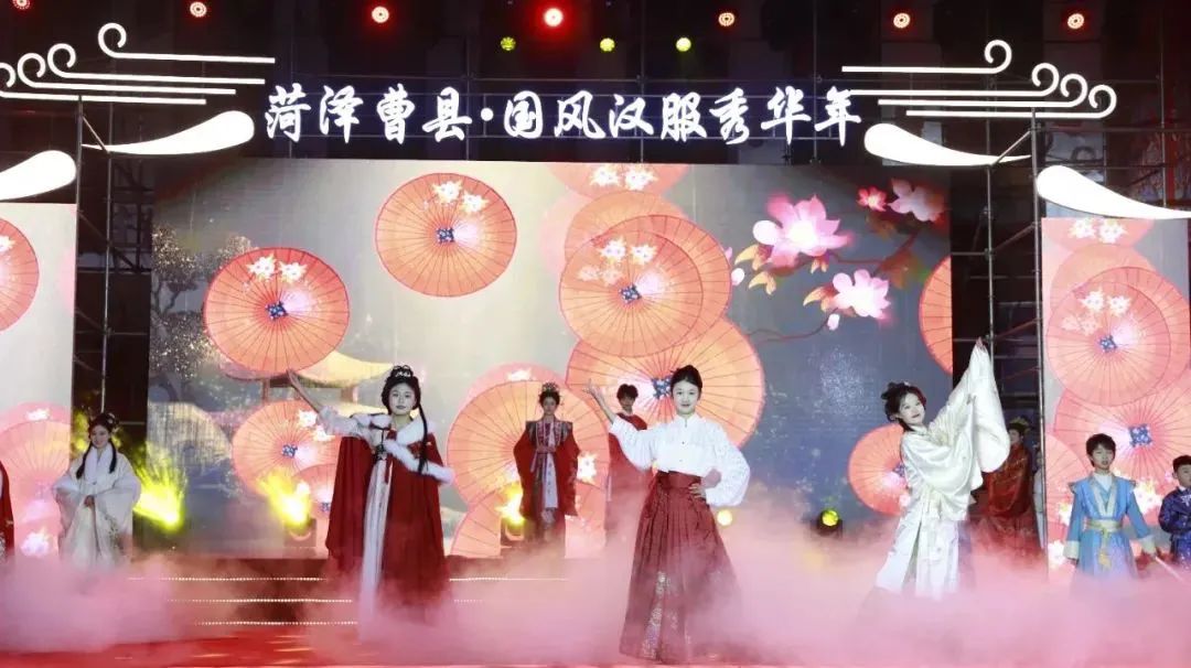 这就是山东·菏泽 | 曹县:"国潮"马面裙走俏春节大市场_澎湃号·政务