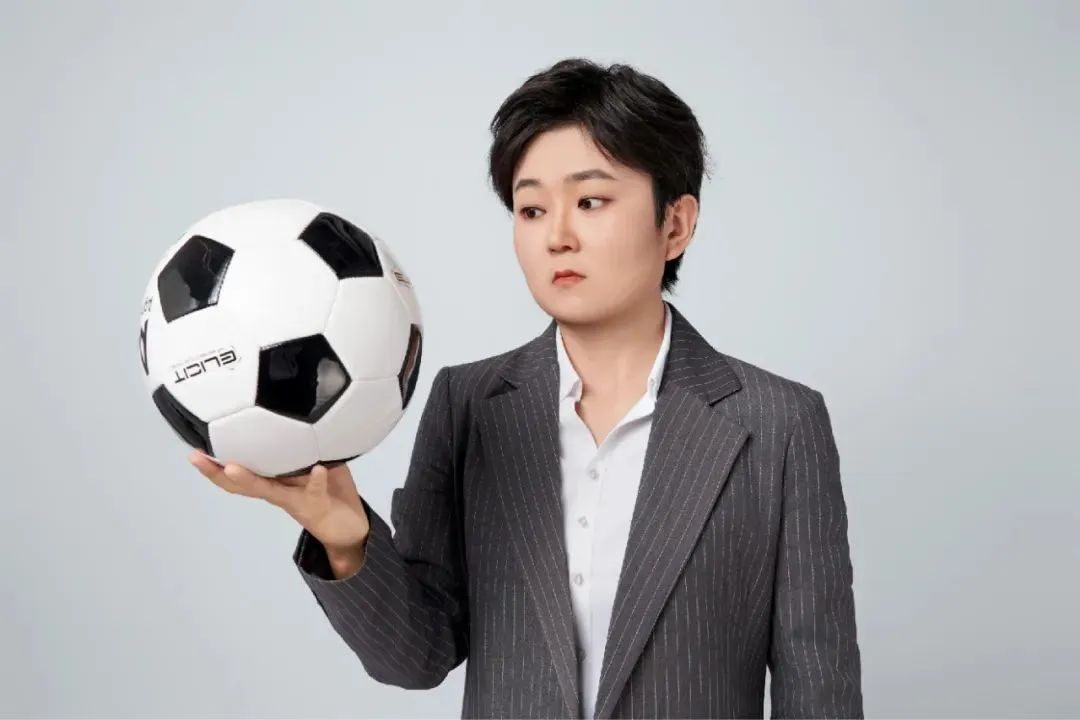 设计学院21级硕士研究生范佚阁三好学生标兵她就是上海交通大学考研