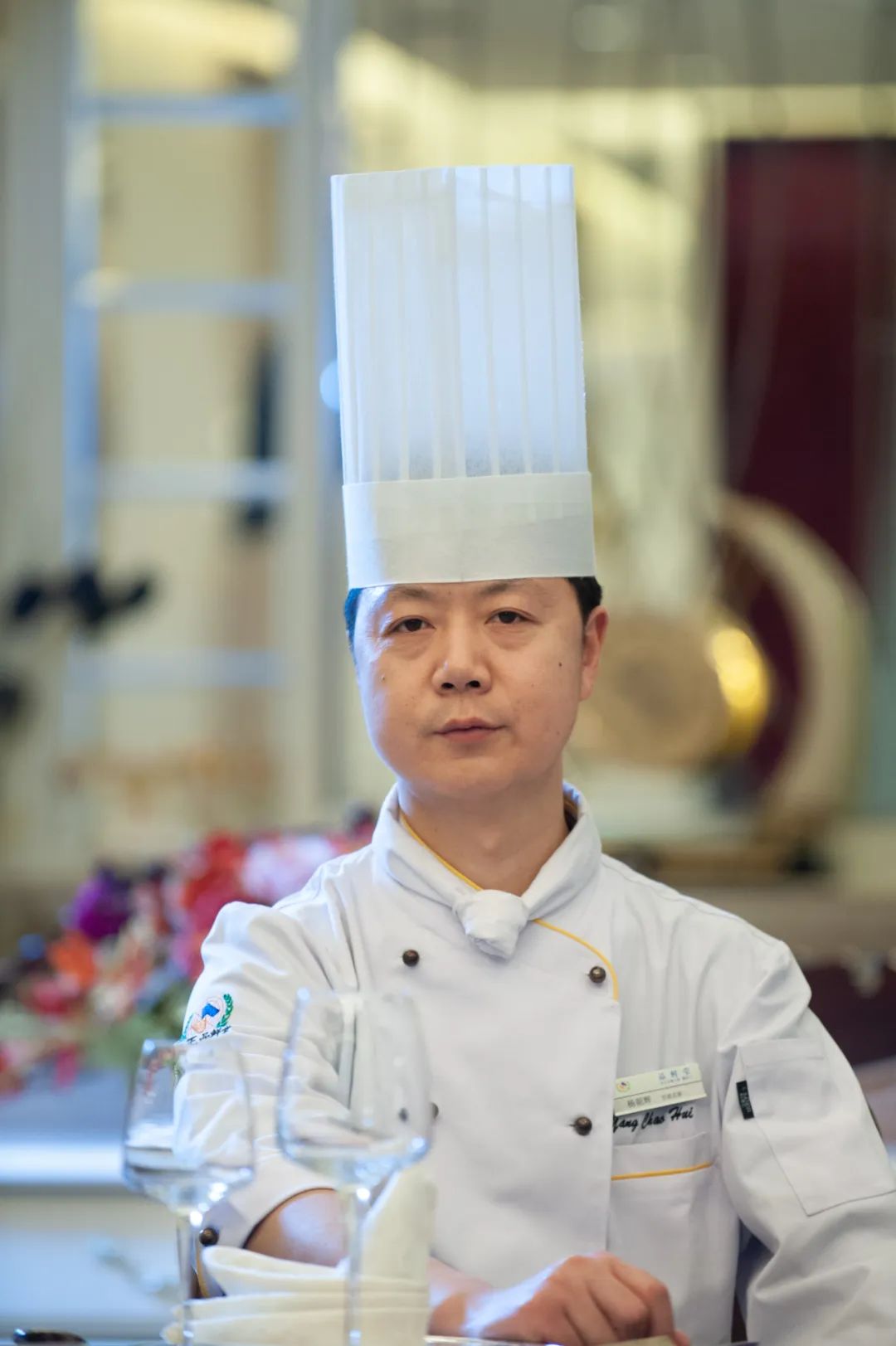 人物从厨工到餐企合伙人他经历了什么