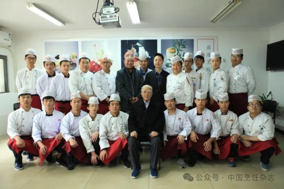 人物从厨工到餐企合伙人他经历了什么