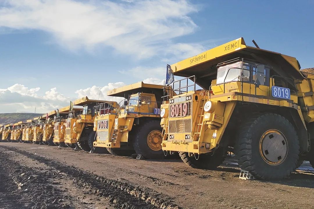 扎哈淖尔有片"海"