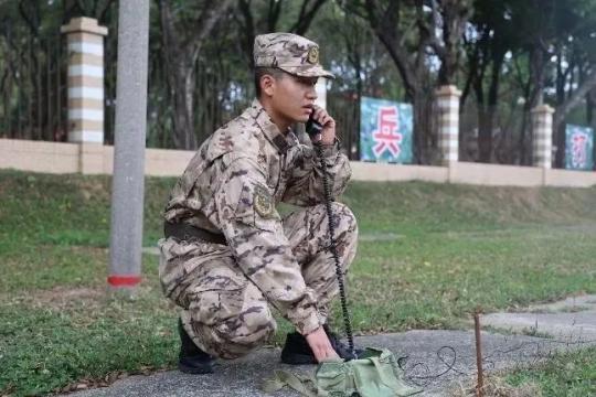 武警通信兵以昂扬姿态掀起训练热潮