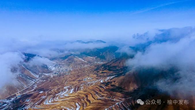 榆中云雾缭绕 光影氤氲 每一帧都如诗如画!