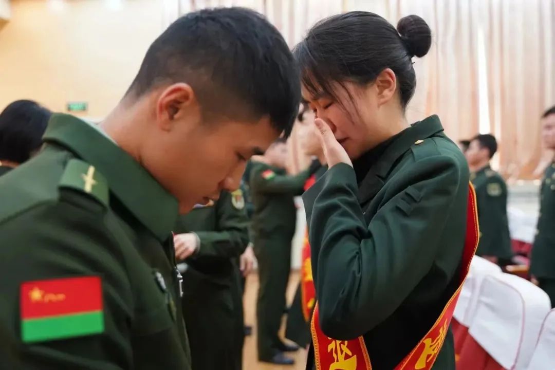 命令下达,2024年春季退役士兵告别军营_澎湃号·政务