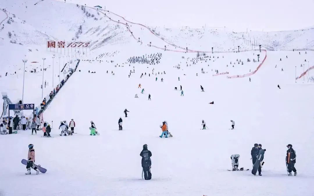 包头南海公园滑雪场图片