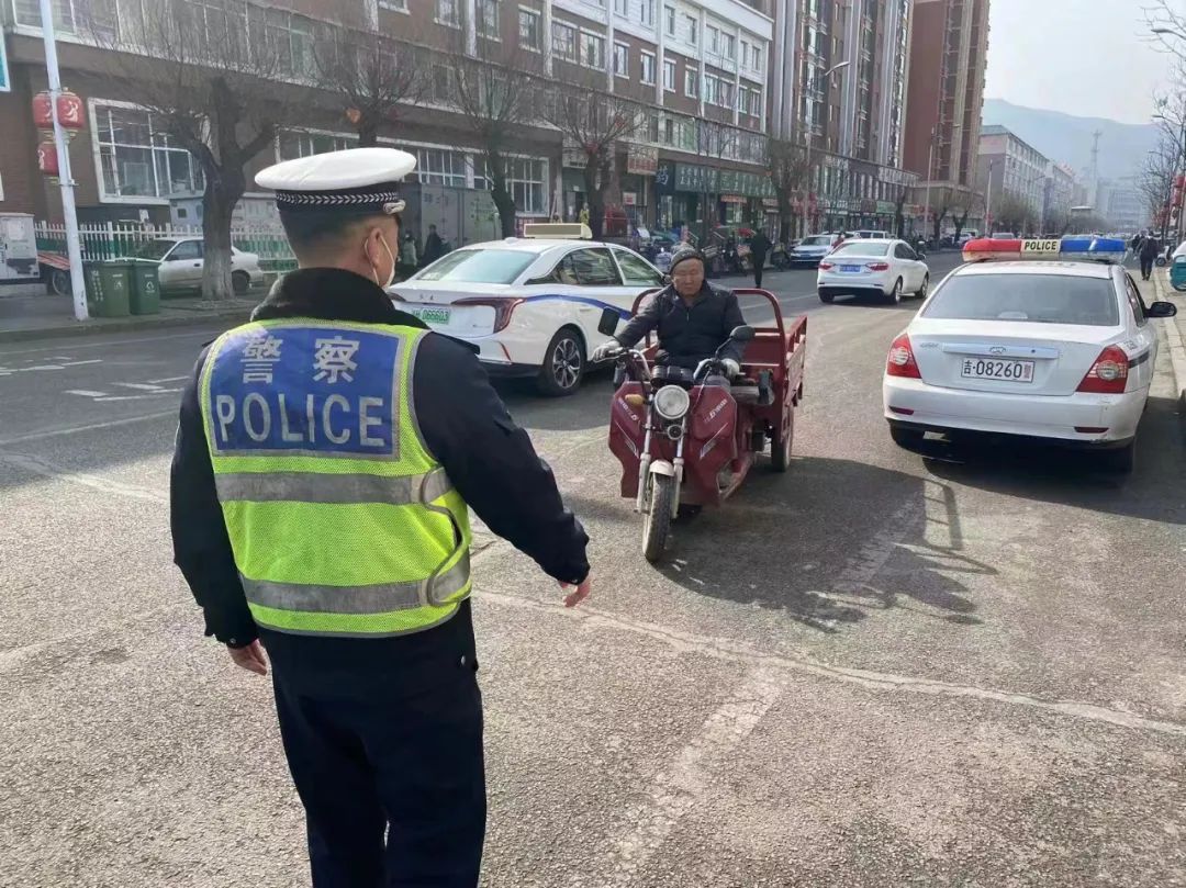 安图公安交警深入开展三轮摩托车交通违法整治行动_澎湃号·政务_澎湃