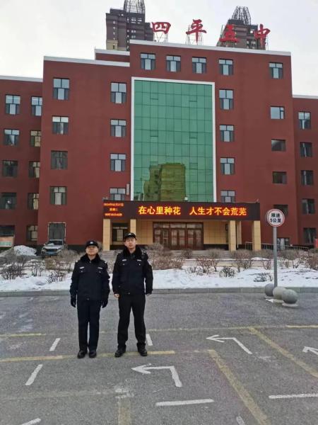 民警在一中广播室开展反诈宣传因四平市第一高级