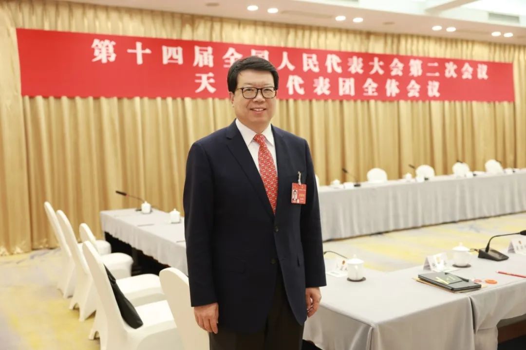 2024两会国企新声第二辑:加速传统产业智能化转型 推