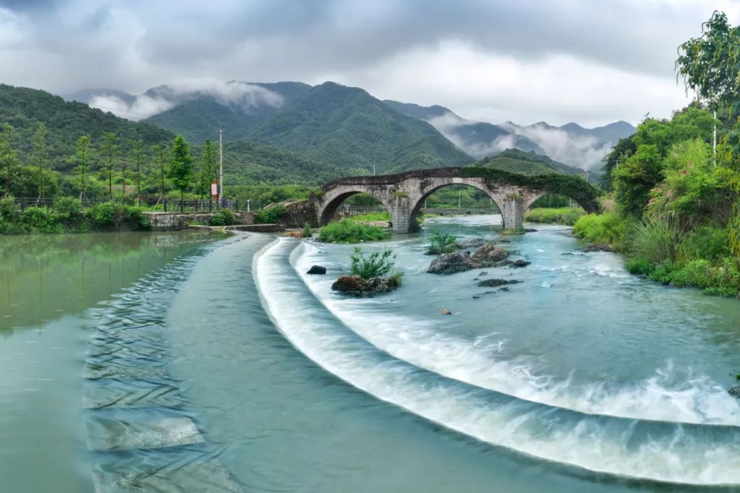 寻找岭南|踏万年石浪,观千年梯田,游百年古村…山野