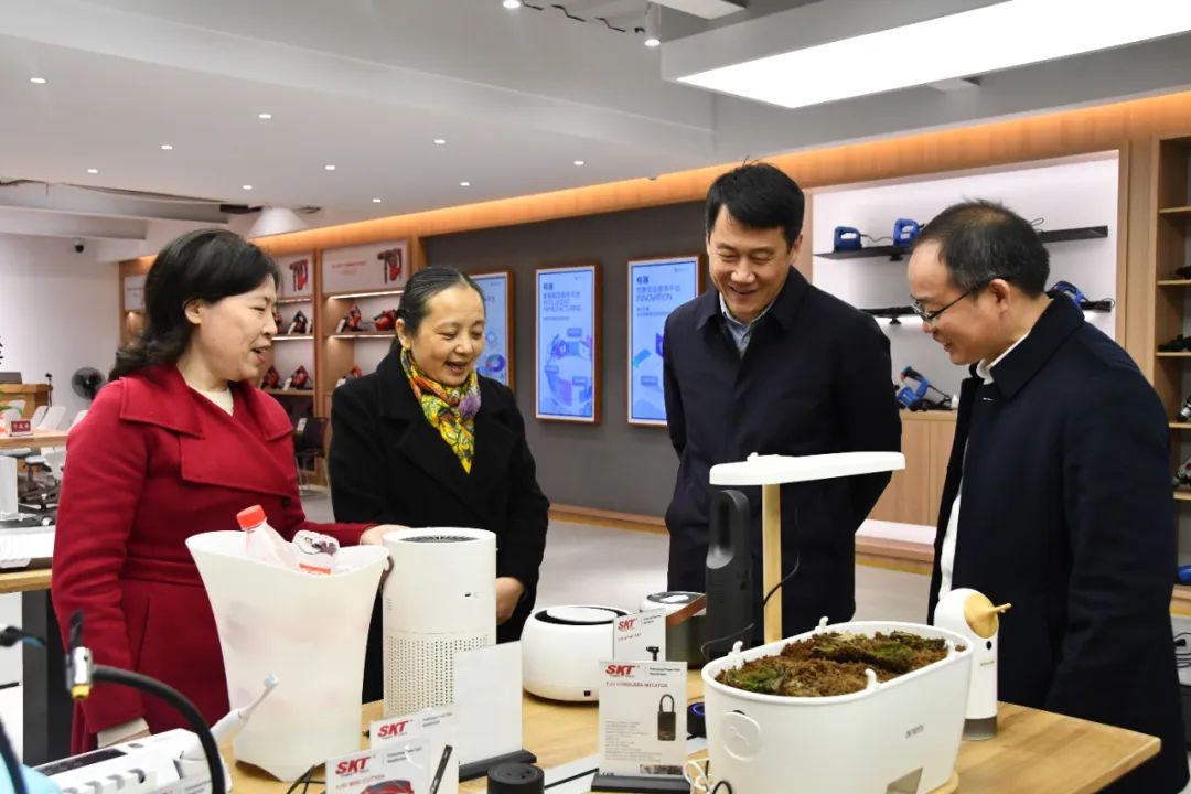 省统计局党组成员,副局长郭慧敏一行来武调研_澎湃号·政务_澎湃新闻