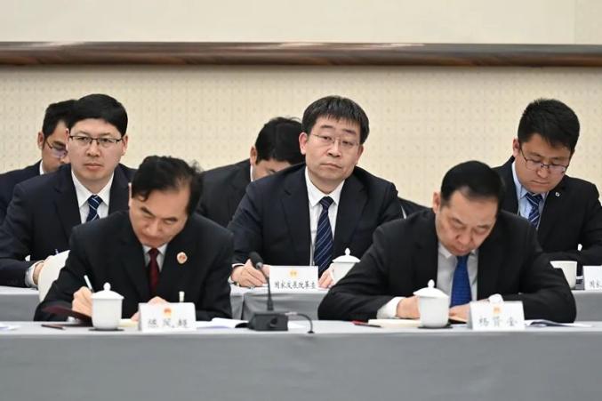 "旁听"全国两会,政府和代表委员"直通车"这样打造_澎湃号·政务_澎湃