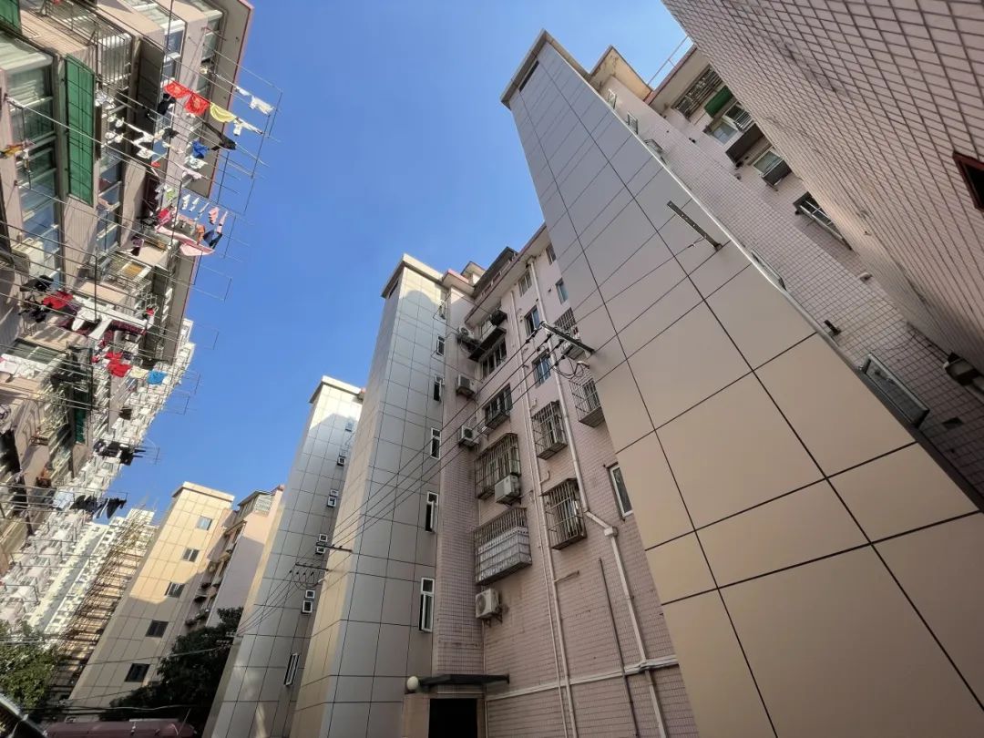 最美加梯故事 ①| 从"个案"到"量产",从"单色到"七彩",五里桥街道构筑