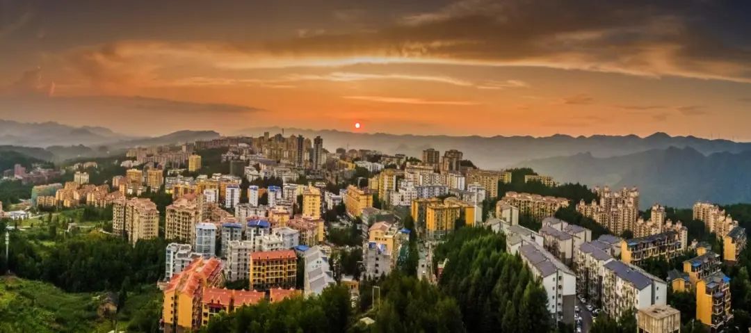 洪江桥夜色(2016年 )文林摄走过恩施老城(2011年) 文林摄恩施市航空路